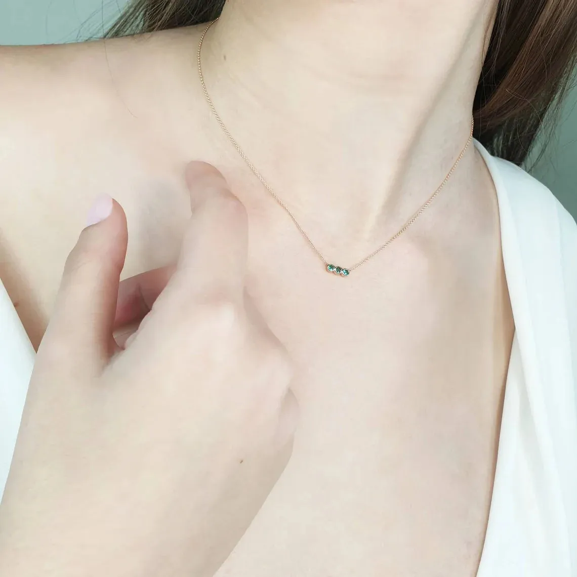 3 emerald necklace