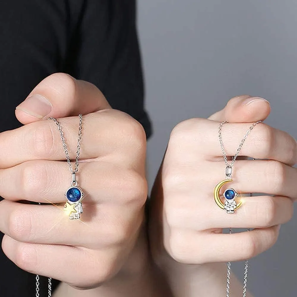 Astronaut Necklace Couple Pendant For Him And Her Set Aesthetic Fashion Cute Dainty Moon And Star Couple Necklace For Boyfriend Girlfriend
