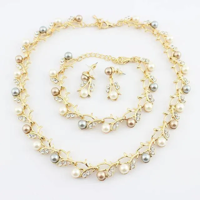 Classic Crystal Pearl necklace jewelry set
