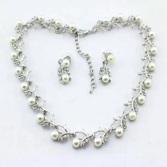 Classic Crystal Pearl necklace jewelry set