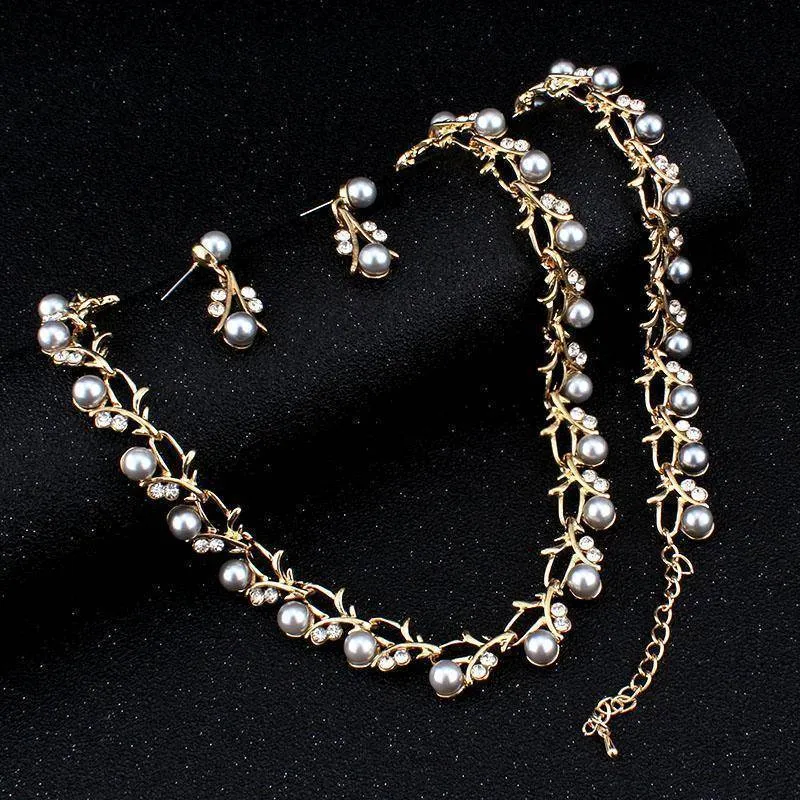 Classic Crystal Pearl necklace jewelry set