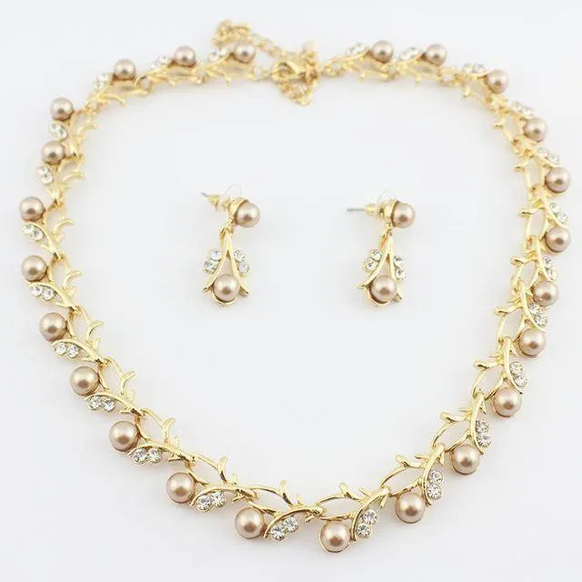 Classic Crystal Pearl necklace jewelry set