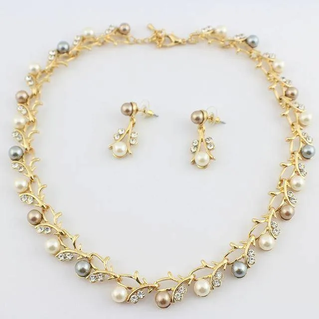 Classic Crystal Pearl necklace jewelry set