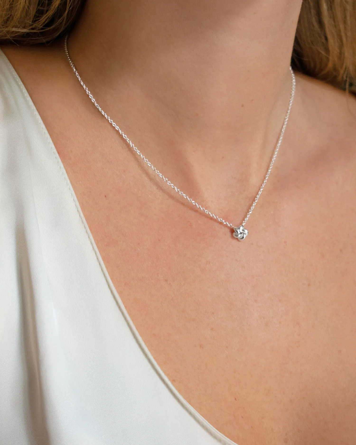 Empower small necklace silver