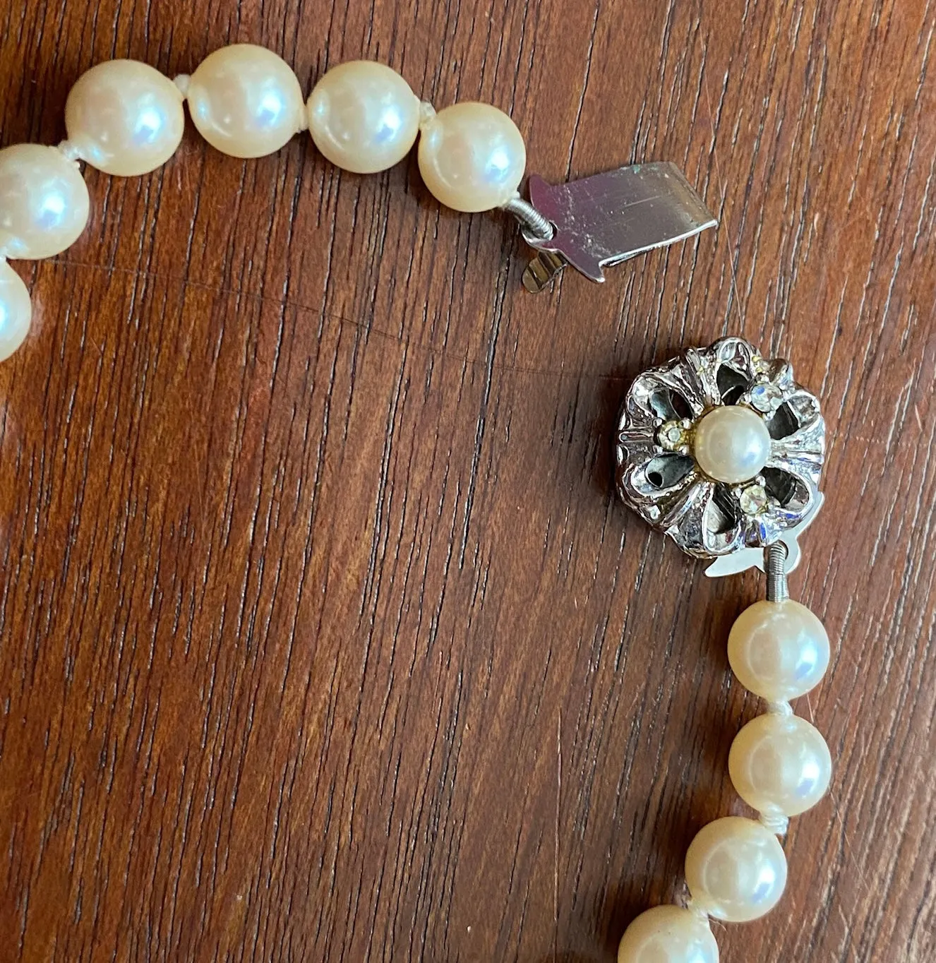 Vintage Good Quality 6mm Faux Pearl Single Strand Necklace Fancy Clasp
