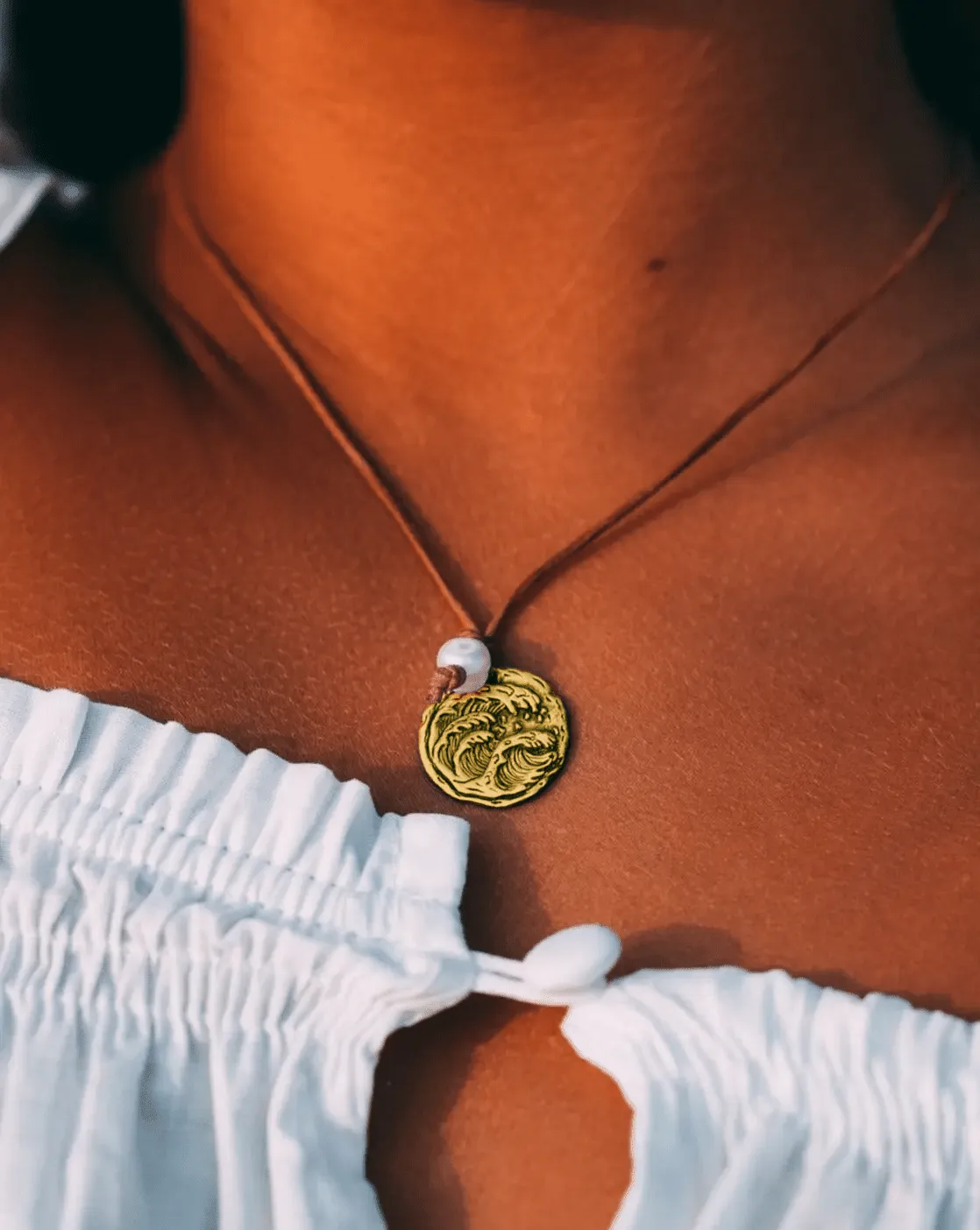 Wave Side Pearl (Gold)
