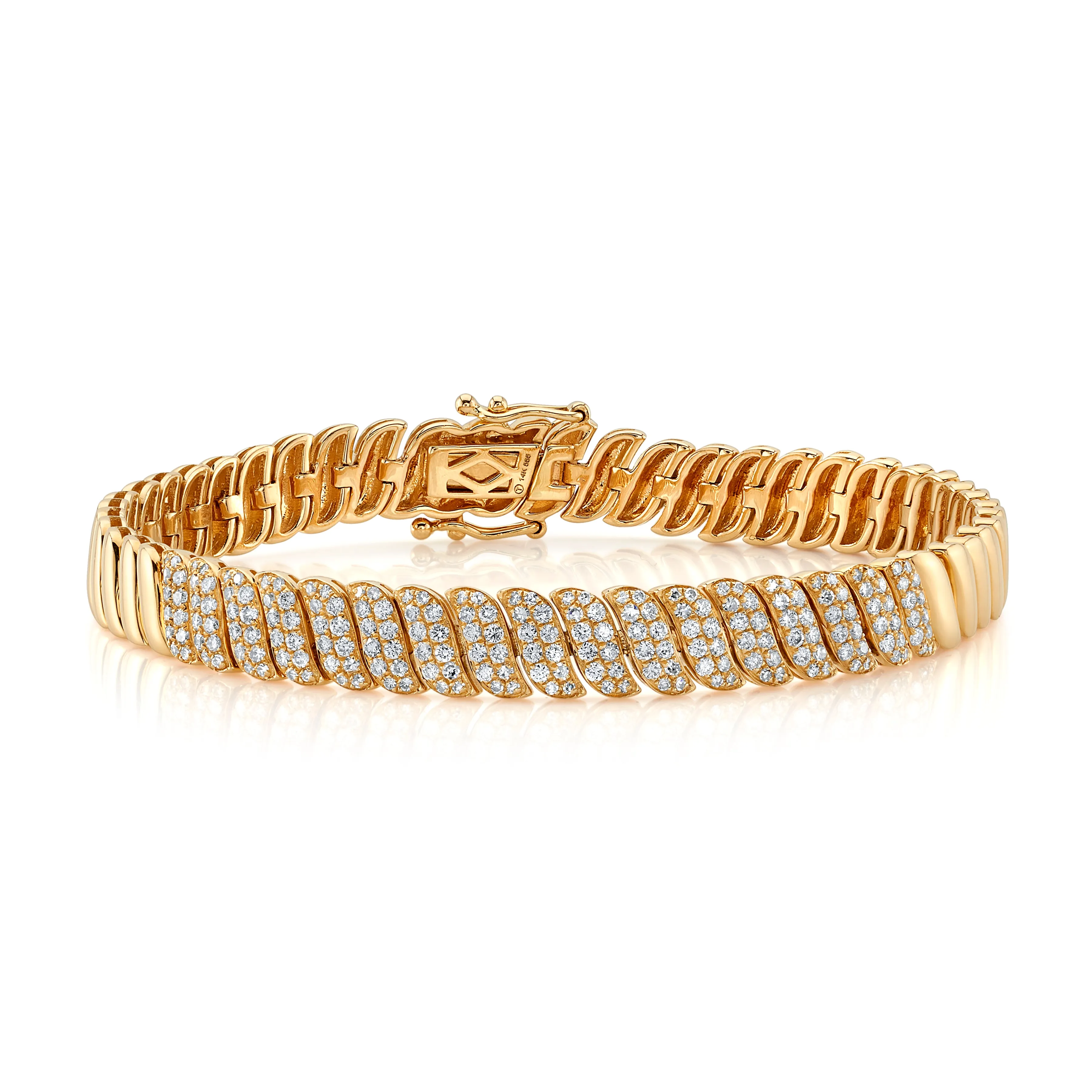 Wavy Pave Diamond Bracelet